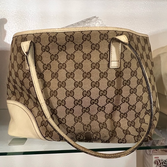 Gucci Beige and Brown Signature Tote - Picture 3 of 14